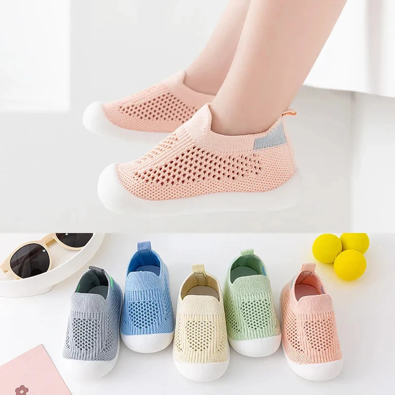 Baby toddler shoes, soft-soled non-slip baby shoes, one-step children's men's and women's mesh casual shoes